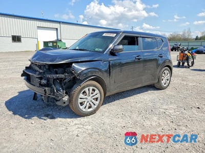 2020 KIA SOUL LX KNDJ23AU5L7047344 - główne zdjęcie licytacji z USA - miniatura