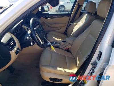 Zdjęcie 7 z 13 samochodu: 2015 BMW X1 XDRIVE28I VIN:WBAVL1C5XFVY25403 - miniatura