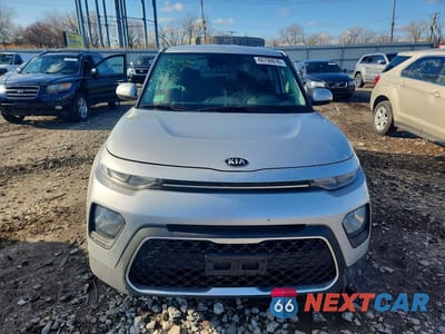 Piąte zdjęcie samochodu w środku: 2021 KIA SOUL S VIN:KNDJ23AU6M7796526 - miniatura