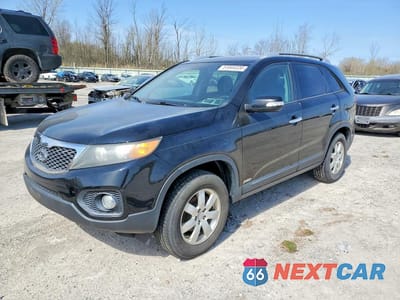 2011 KIA SORENTO LX 5XYKTDA19BG058894 - główne zdjęcie licytacji z USA - miniatura