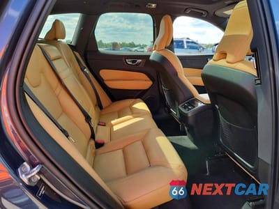 Zdjęcie 11 z 13 samochodu: 2021 VOLVO XC60 T6 INSCRIPTION VIN:YV4A22RL8M1864444 - miniatura