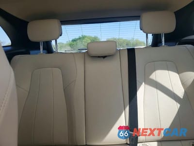 Zdjęcie 10 z 13 samochodu: 2023 MERCEDES-BENZ GLA 250 4MATIC VIN:W1N4N4HBXPJ481078 - miniatura
