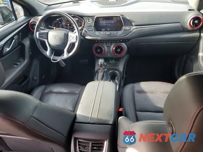 Zdjęcie 8 z 13 samochodu: 2022 CHEVROLET BLAZER RS VIN:3GNKBKRS8NS153557 - miniatura