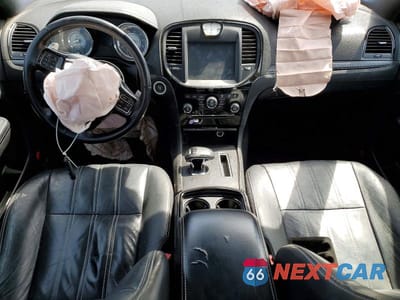 Zdjęcie 8 z 12 samochodu: 2012 CHRYSLER 300 S VIN:2C3CCABG7CH140765 - miniatura