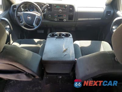 Zdjęcie 8 z 11 samochodu: 2007 CHEVROLET SILVERADO K1500 CREW CAB VIN:3GCEK13357G549159 - miniatura