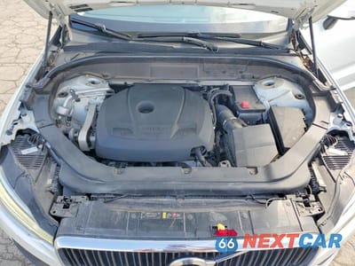 Zdjęcie 12 z 13 samochodu: 2018 VOLVO XC60 T5 MOMENTUM VIN:YV4102RK3J1065096 - miniatura