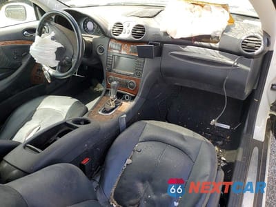 Zdjęcie 8 z 12 samochodu: 2008 MERCEDES-BENZ CLK 350 VIN:WDBTJ56H88F248069 - miniatura