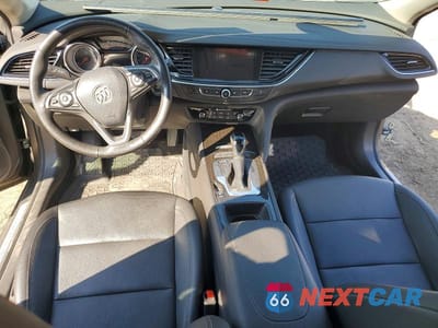 Zdjęcie 8 z 13 samochodu: 2018 BUICK REGAL VIN:W04GP6SX5J1079842 - miniatura