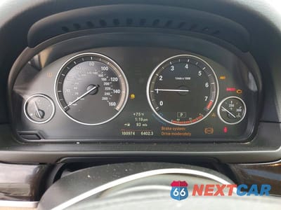 Zdjęcie 9 z 12 samochodu: 2013 BMW 528 XI VIN:WBAXH5C59DD106664 - miniatura
