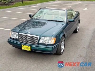 Drugie zdjęcie samochodu z przodu: 1995 MERCEDES-BENZ E 320 VIN:WDBEA66E8SC282817 - miniatura