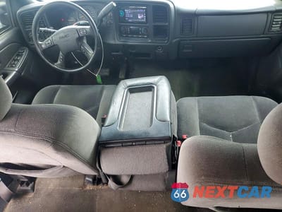 Zdjęcie 8 z 14 samochodu: 2007 GMC NEW SIERRA K3500 VIN:1GTHK33D37F153217 - miniatura