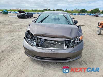 Piąte zdjęcie samochodu w środku: 2012 HONDA CIVIC LX VIN:19XFB2F59CE013649 - miniatura