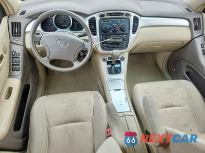 Zdjęcie 8 z 13 samochodu: 2005 TOYOTA HIGHLANDER LIMITED VIN:JTEGP21A550077205 - miniatura