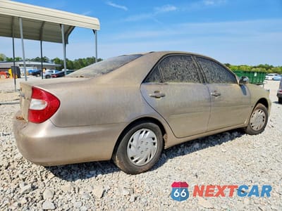 Trzecie zdjęcie samochodu z tyłu: 2002 TOYOTA CAMRY LE VIN:4T1BE32K32U035939 - miniatura