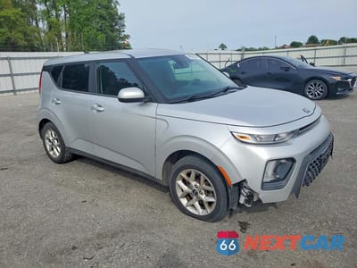 Czwarte zdjęcie samochodu z boku: 2021 KIA SOUL S VIN:KNDJ23AU1M7779648 - miniatura