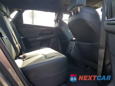 Zdjęcie 11 z 13 samochodu: 2023 TOYOTA BZ4X LIMITED VIN:JTMAAAAA1PA014217 - miniatura