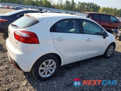 Trzecie zdjęcie samochodu z tyłu: 2015 KIA RIO LX VIN:KNADM5A33F6443659 - miniatura