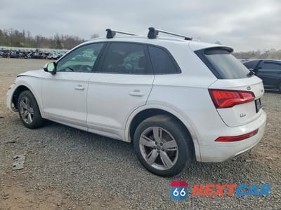 Drugie zdjęcie samochodu z przodu: 2018 AUDI Q5 PREMIUM VIN:WA1ANAFY8J2137440 - miniatura