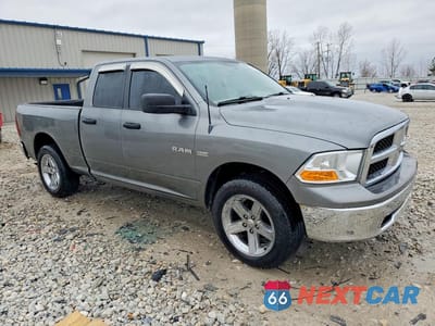 Czwarte zdjęcie samochodu z boku: 2010 DODGE RAM 1500 VIN:1D7RV1GT9AS251335 - miniatura