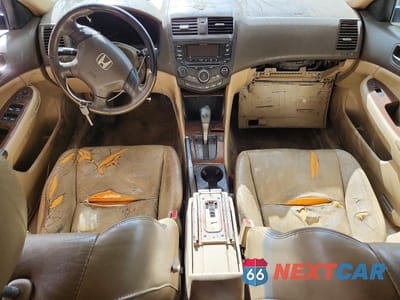 Zdjęcie 8 z 12 samochodu: 2006 HONDA ACCORD EX VIN:1HGCM56816A182999 - miniatura