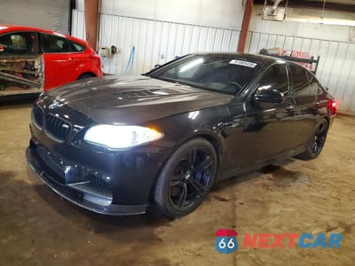 2013 BMW M5 WBSFV9C50DD096291 - główne zdjęcie licytacji z USA - miniatura