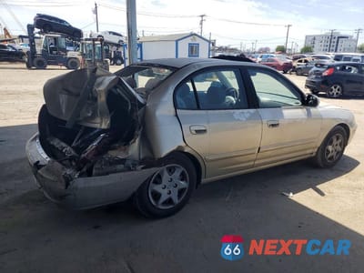 Trzecie zdjęcie samochodu z tyłu: 2005 HYUNDAI ELANTRA GLS VIN:KMHDN46D15U101032 - miniatura