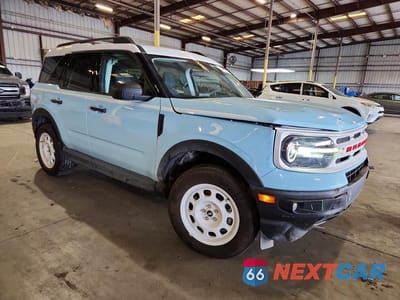 Czwarte zdjęcie samochodu z boku: 2023 FORD BRONCO SPORT HERITAGE VIN:3FMCR9G68PRD85721 - miniatura