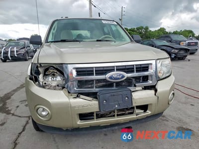 Piąte zdjęcie samochodu w środku: 2012 FORD ESCAPE XLT VIN:1FMCU0D72CKB35610 - miniatura