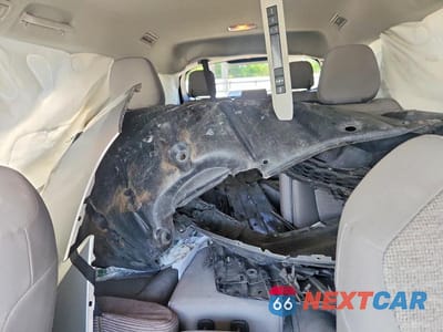 Zdjęcie 10 z 13 samochodu: 2021 TOYOTA SIENNA LE VIN:5TDKRKEC3MS028956 - miniatura