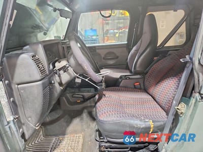 Zdjęcie 7 z 13 samochodu: 2000 JEEP WRANGLER / TJ SPORT VIN:1J4FA49SXYP712676 - miniatura