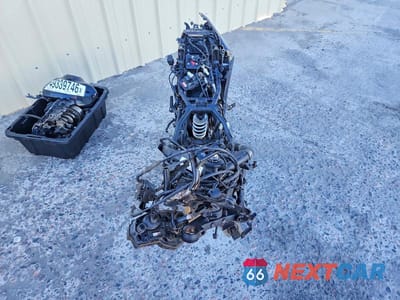 Piąte zdjęcie samochodu w środku: 2015 YAMAHA YZFR3 VIN:MH3RH06Y7FK002632 - miniatura