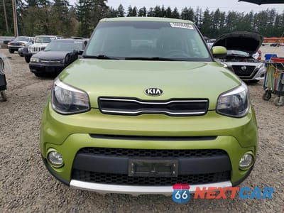 Piąte zdjęcie samochodu w środku: 2018 KIA SOUL + VIN:KNDJP3A54J7905779 - miniatura