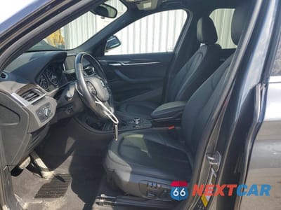Zdjęcie 7 z 13 samochodu: 2017 BMW X1 XDRIVE28I VIN:WBXHT3C31H5F73737 - miniatura