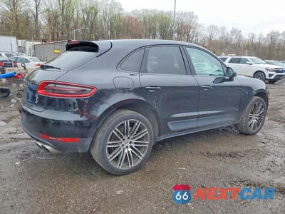 Trzecie zdjęcie samochodu z tyłu: 2016 PORSCHE MACAN S VIN:WP1AB2A58GLB49154 - miniatura