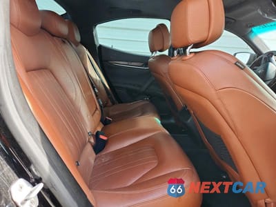 Zdjęcie 10 z 12 samochodu: 2016 MASERATI GHIBLI S VIN:ZAM57RSA2G1189200 - miniatura