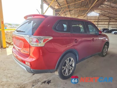 Trzecie zdjęcie samochodu z tyłu: 2015 MITSUBISHI OUTLANDER SE VIN:JA4AD3A36FZ003731 - miniatura