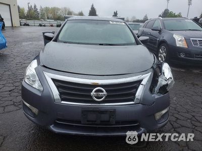 Piąte zdjęcie samochodu w środku: 2014 NISSAN ALTIMA 2.5 S VIN:1N4AL3AP8EC127714 - miniatura