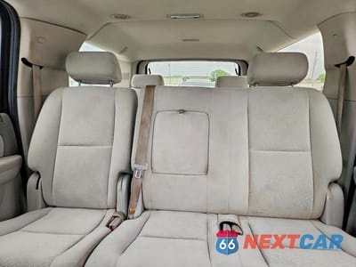 Zdjęcie 10 z 13 samochodu: 2007 CHEVROLET SUBURBAN C1500 VIN:3GNFC16027G138280 - miniatura