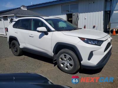 Czwarte zdjęcie samochodu z boku: 2019 TOYOTA RAV4 LE VIN:2T3G1RFV0KW060975 - miniatura