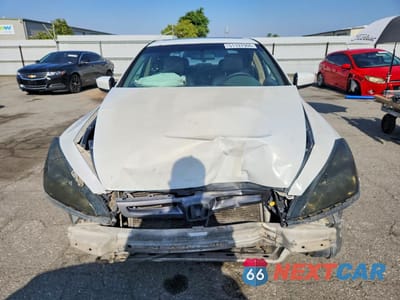 Piąte zdjęcie samochodu w środku: 2003 HONDA ACCORD EX VIN:1HGCM66503A075255 - miniatura