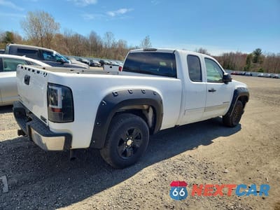 Trzecie zdjęcie samochodu z tyłu: 2010 GMC SIERRA C1500 SL VIN:1GTSCUEA6AZ125347 - miniatura