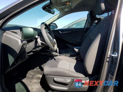 Zdjęcie 7 z 11 samochodu: 2026 KIA NIRO LX VIN:KNDCP3LE9T5345388 - miniatura