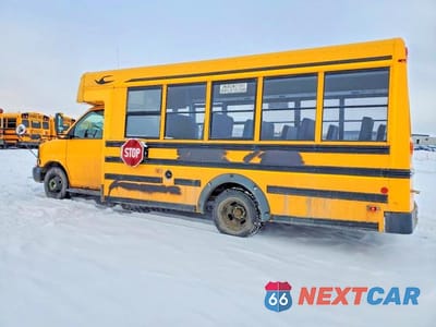 Drugie zdjęcie samochodu z przodu: 2011 GMC SAVANA CUTAWAY G3500 VIN:1GD373BG2B1174116 - miniatura