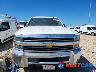Piąte zdjęcie samochodu w środku: 2018 CHEVROLET SILVERADO C2500 HEAVY DUTY VIN:1GC2CUEG4JZ258175 - miniatura
