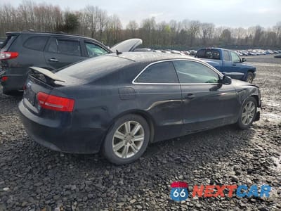 Trzecie zdjęcie samochodu z tyłu: 2011 AUDI A5 PREMIUM PLUS VIN:WAURFAFR8BA046302 - miniatura