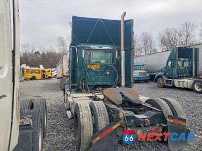 Trzecie zdjęcie samochodu z tyłu: 2017 MACK CXU612 SEMI TRUCK VIN:1M1AW01X4HM009769 - miniatura
