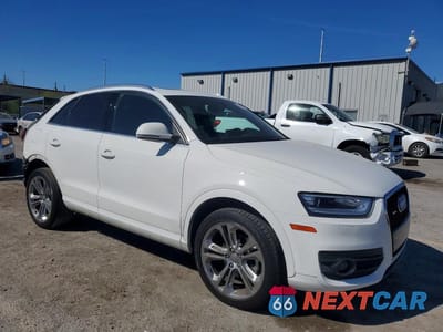 Czwarte zdjęcie samochodu z boku: 2015 AUDI Q3 PRESTIGE VIN:WA1GFCFS7FR011809 - miniatura