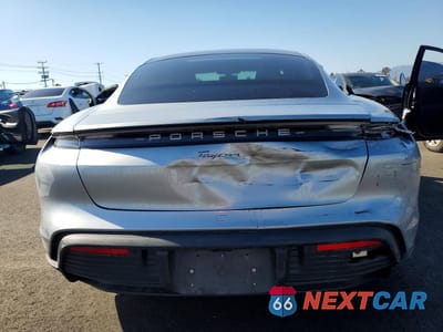Zdjęcie 6 z 12 samochodu: 2023 PORSCHE TAYCAN VIN:WP0AA2Y17PSA15560 - miniatura