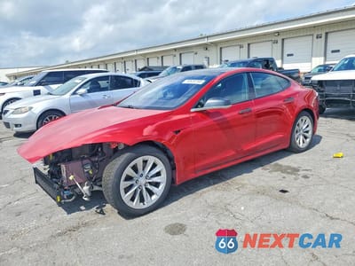 2016 TESLA MODEL S 5YJSA1E27GF144758 - główne zdjęcie licytacji z USA - miniatura