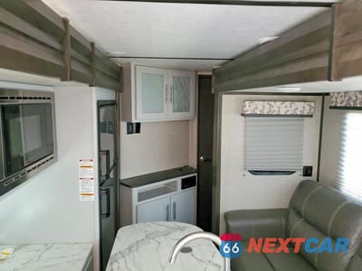 Zdjęcie 6 z 10 samochodu: 2020 KEYSTONE BULLET CAMPER VIN:4YDT33025LT433322 - miniatura